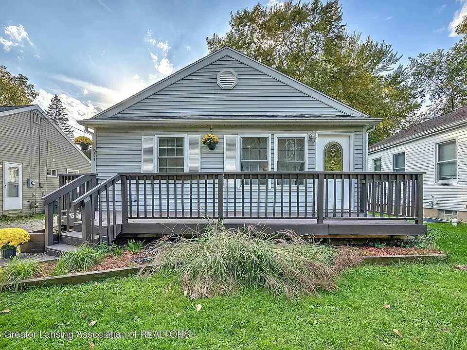 631 Cornell Ave