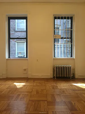 Rented by Town Residential | media 2