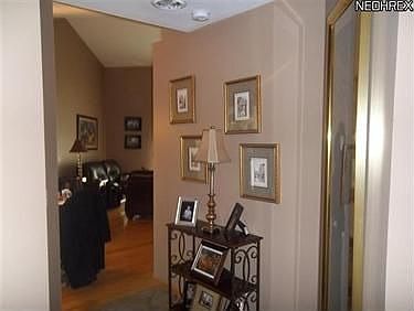 4th image of 101 Waterside Ct
