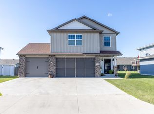 1206 Southwood Dr, Dilworth, MN 56529