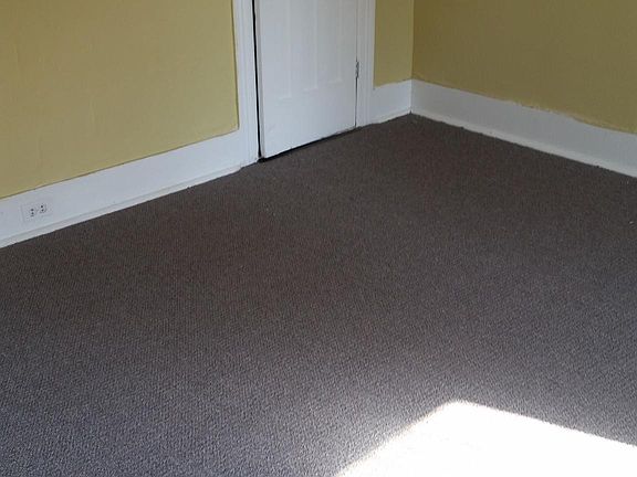 4th image of 41 Willow St #B