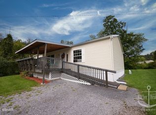 18 W Doe Run Ln, Lock Haven, PA 17745