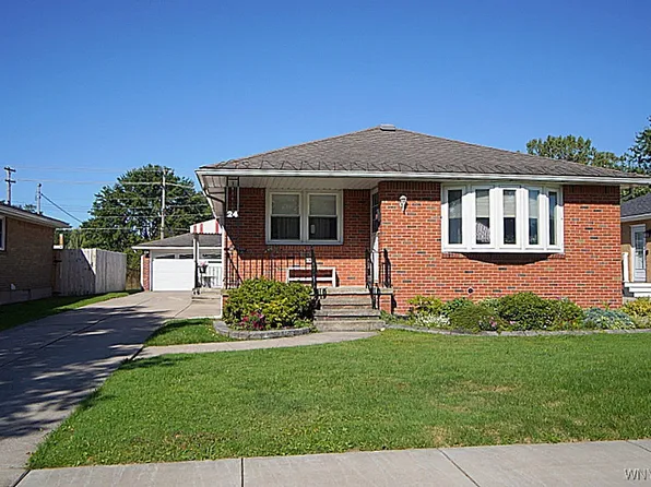 24 Lorry Dr, Buffalo, NY 14224
