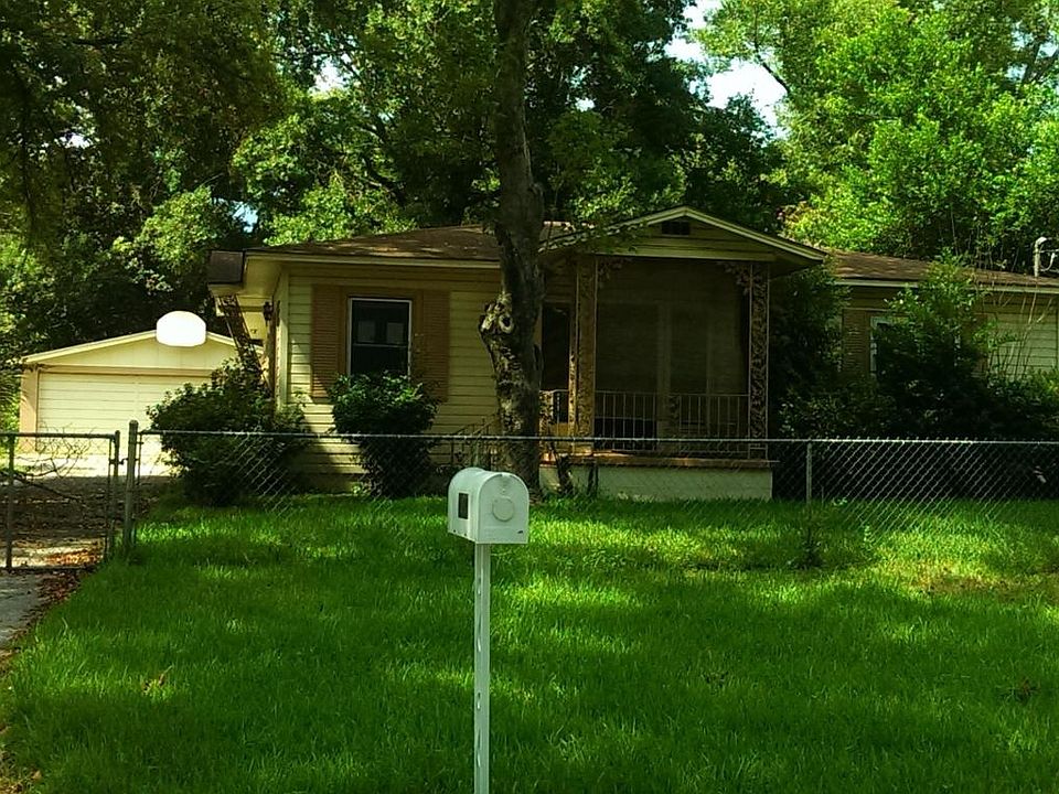 1st image of 3457 Brookhaven Dr