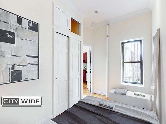 2nd image of 346 E 76th St APT 22