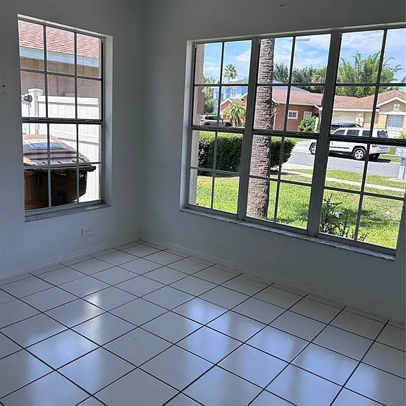 2608 Spring Hill Dr — Photo 17