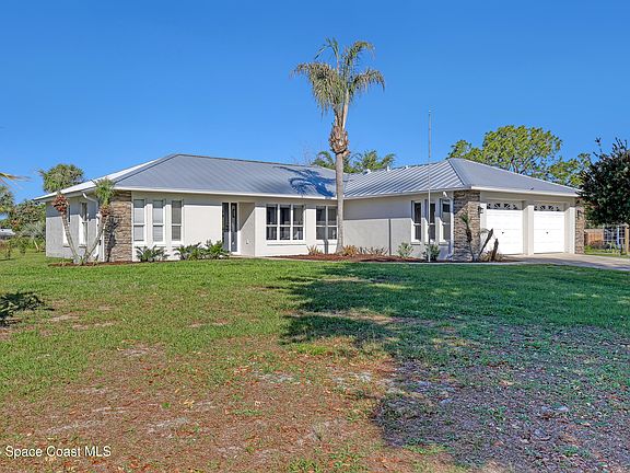 3rd image of 5360 Fan Palm Ave