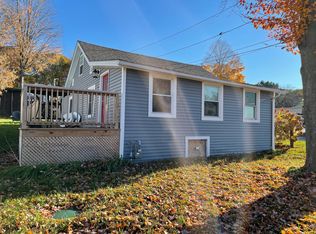 15 Lone Birch St, Colchester, VT 05446