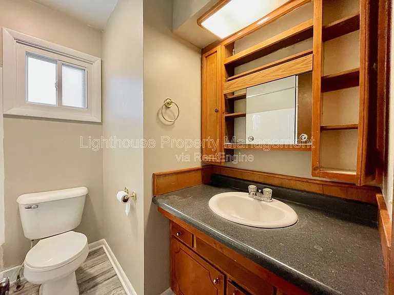 1054 Royal Oak St SW — Photo 14