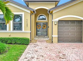 1127 NW 136th Ave, Miami, FL 33182