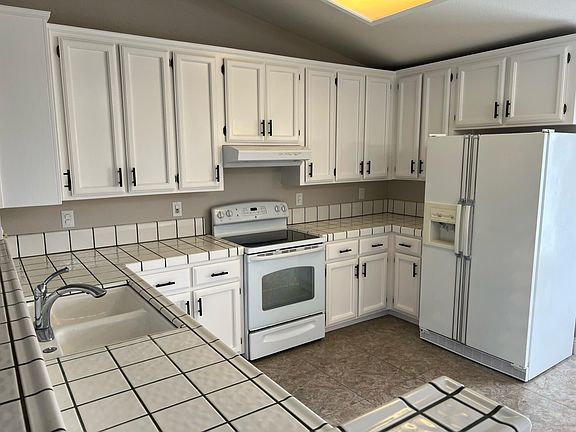 5th image of 1849 Hot Springs Ln