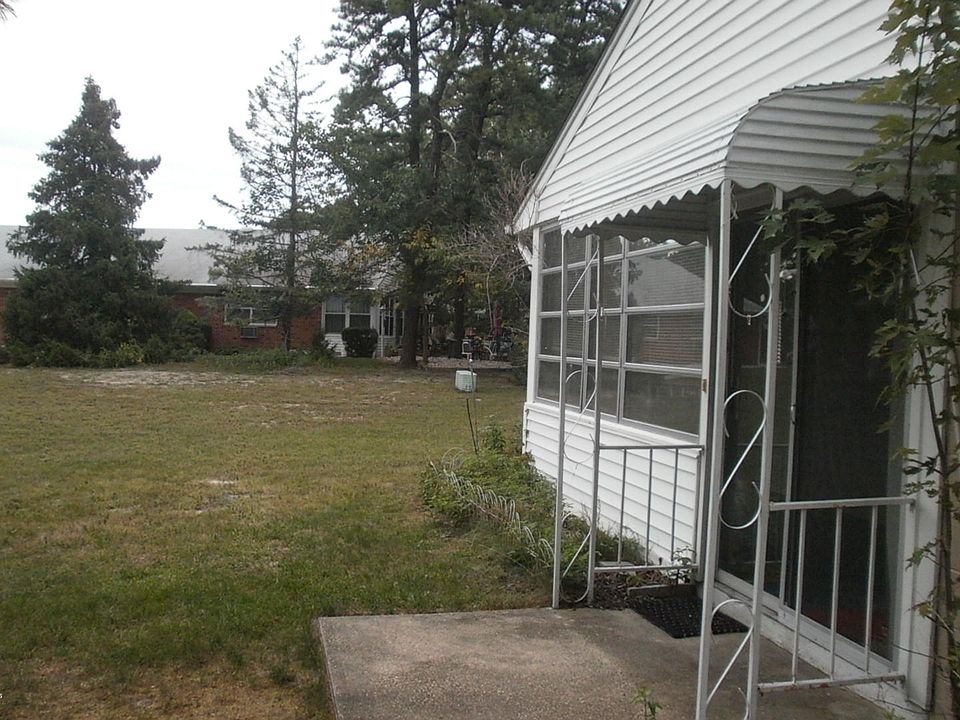 1st image of 20 Crestwood Parkway #D