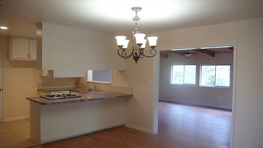 5th image of 1531 Olive Hills Ave