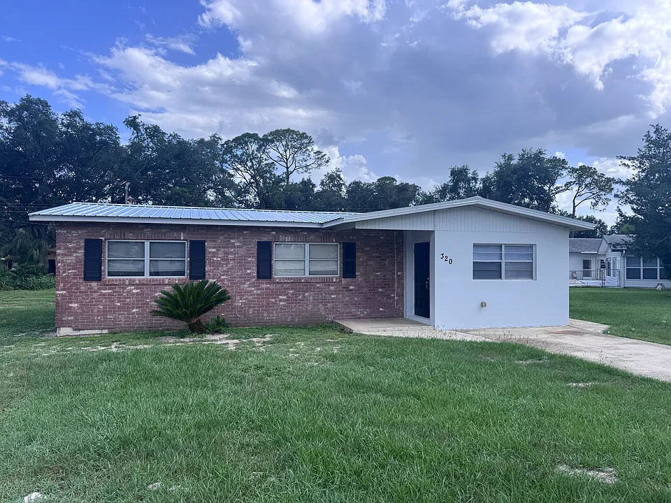 320 Ibis Ave