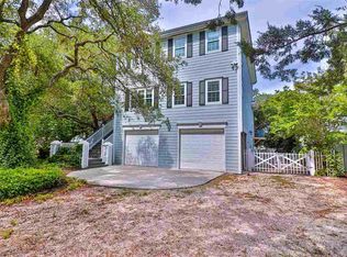 513 S Creekside Dr, Murrells Inlet, SC 29576