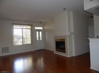 77 Wescott Rd, Bedminster, NJ 07921