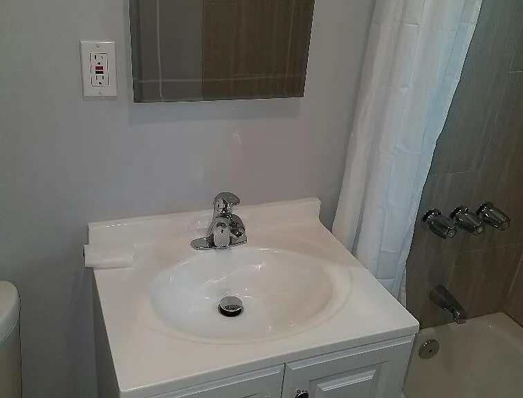 703 E Providencia Ave #102 — Photo 7