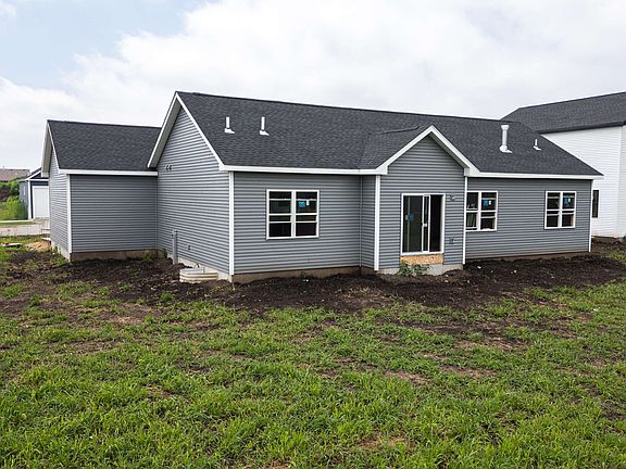 4th image of 118 E Evergreen Ln