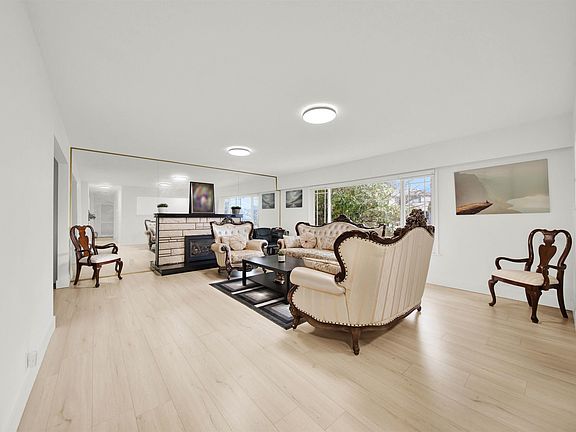 3rd image of 11488 140th St