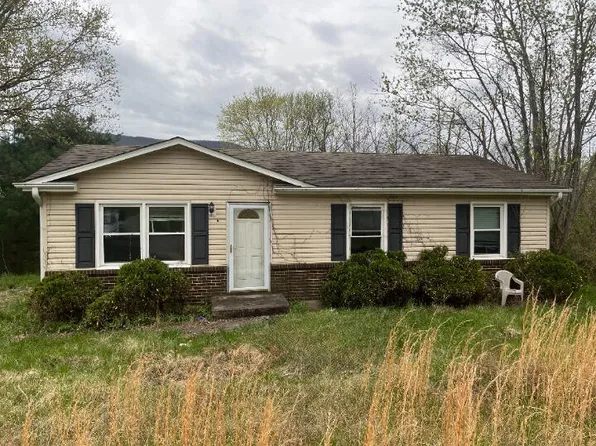 3842 Old Catawba Rd, Salem, VA 24153