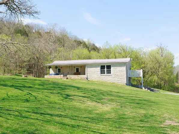 1515 Whites Bend Ln, Gainesboro, TN 38562