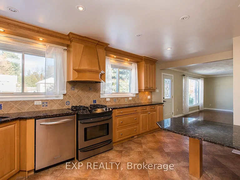 28 Appleford St — Photo 11