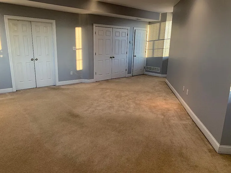 2449 Grays Ferry Ave — Photo 21