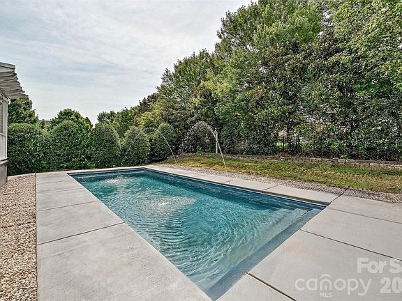 3rd image of 6609 Augustine Way #75