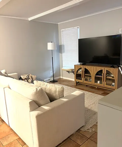 204 Oak St #4 — Photo 6
