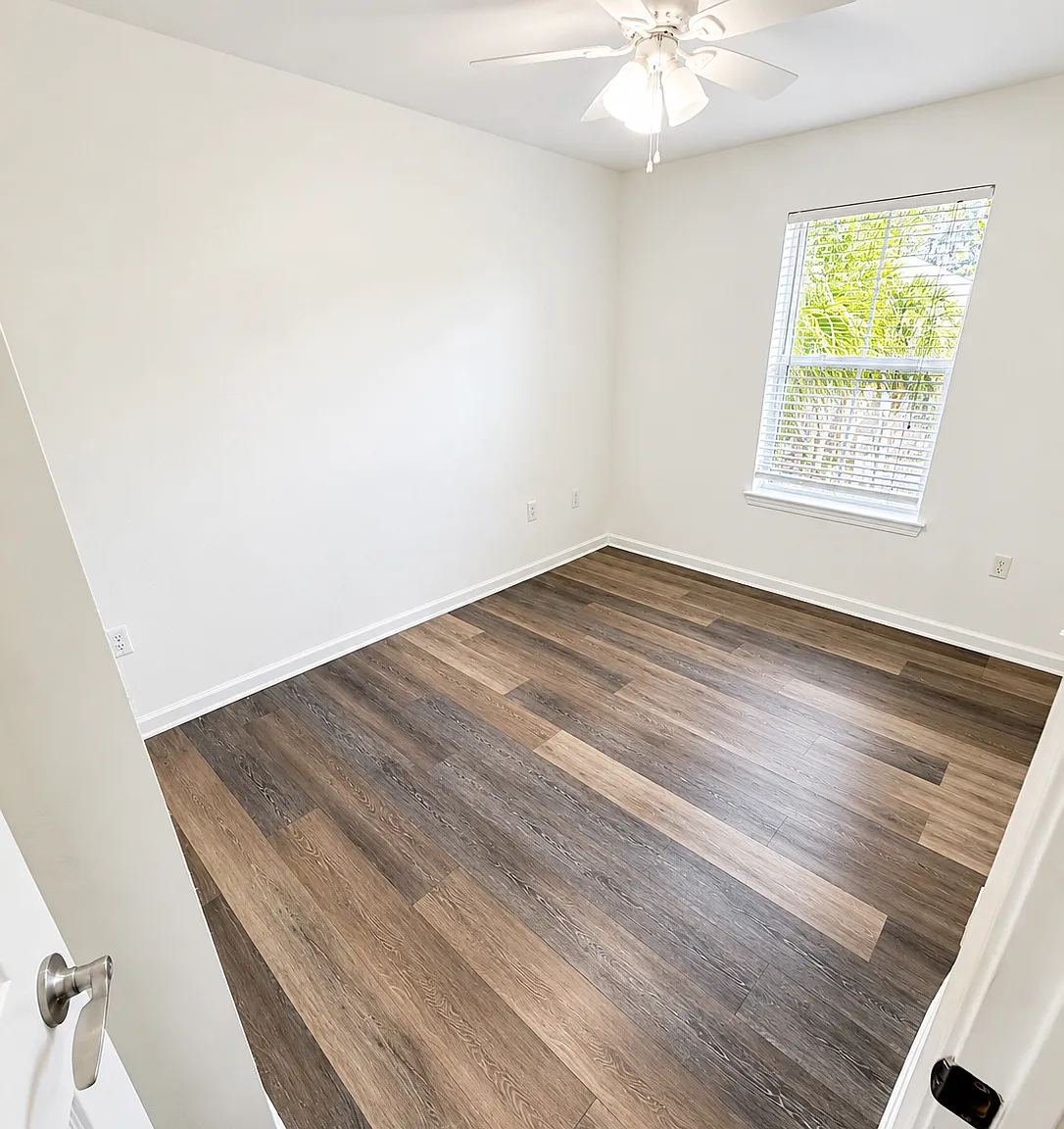 2 bed, 2.5 bath, 900 sqft, $1,750 — Photo 3