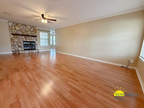2nd image of 6 Shamrock Dr
