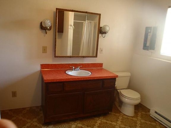 4th image of 4906 Clearview Dr