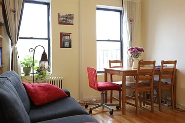 Rented by Easy Rental LLC