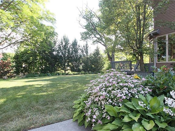 3rd image of 4299 Tomahawk Ln