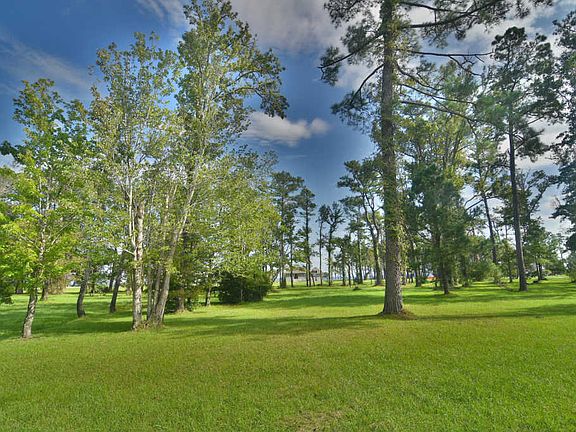4th image of 4009 Tarpon Dr