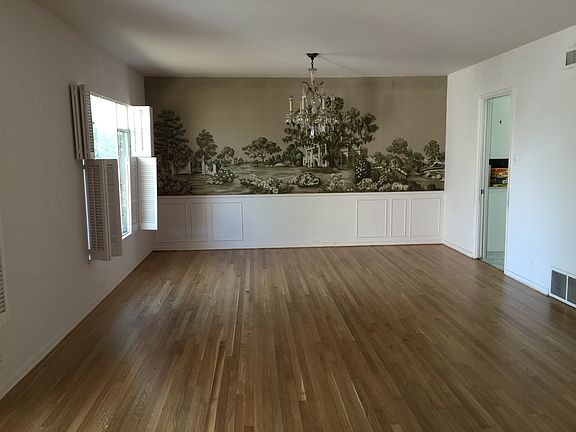 3rd image of 4351 Blackthorne Ave