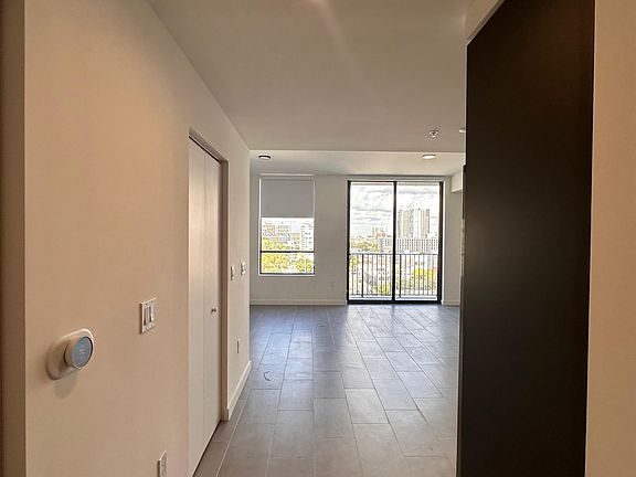 3rd image of 2727 NW 1st Ave #S2