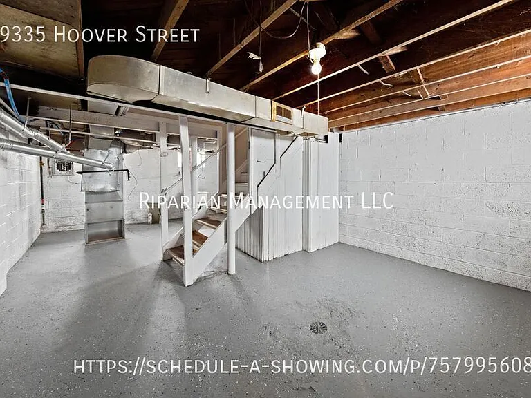19335 Hoover St — Photo 8