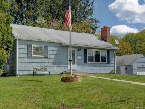 15 Gill Street, Colchester, CT 06415