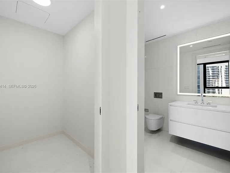 300 Biscayne Boulevard Way #1708 — Photo 20