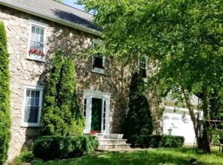 91 Espanong Rd, Lake Hopatcong, NJ 07849