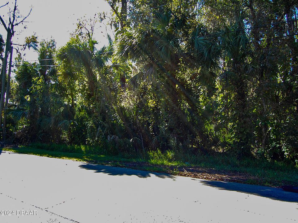 2nd image of 332 Patricia Dr