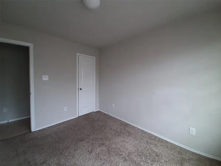 23614 Water Hickory Dr — Photo 10