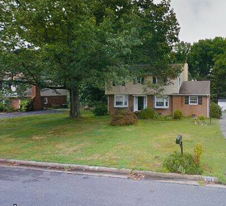 1st image of 1104 Waterford Dr