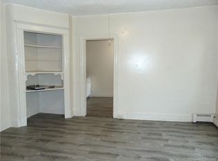 38 Brown St #3E, Hartford, CT 06114