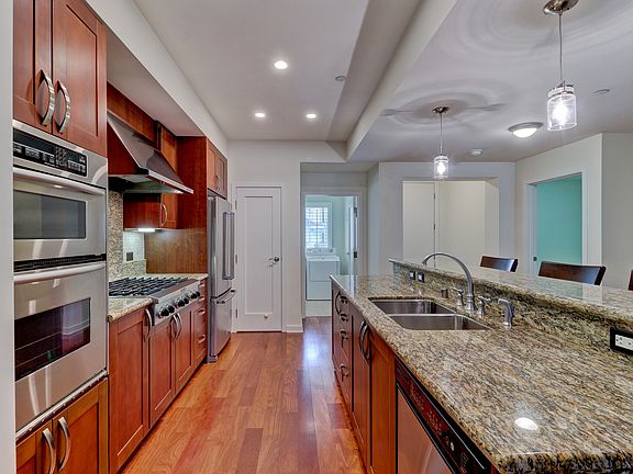 5th image of 5440 La Jolla Blvd Unit E103