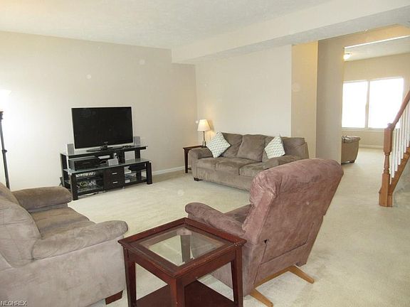 4th image of 110 Firestone Dr