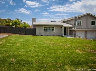 122 Ellis Ln, Fallbrook, CA 92028