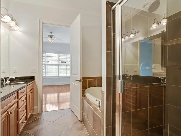 1408 Briarhaven Trl NE — Photo 16