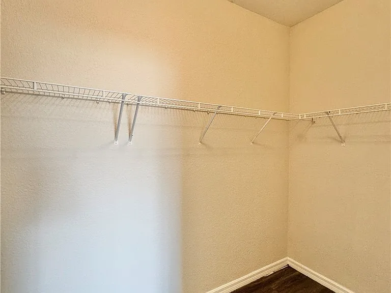 530 Kilgour Ave — Photo 26